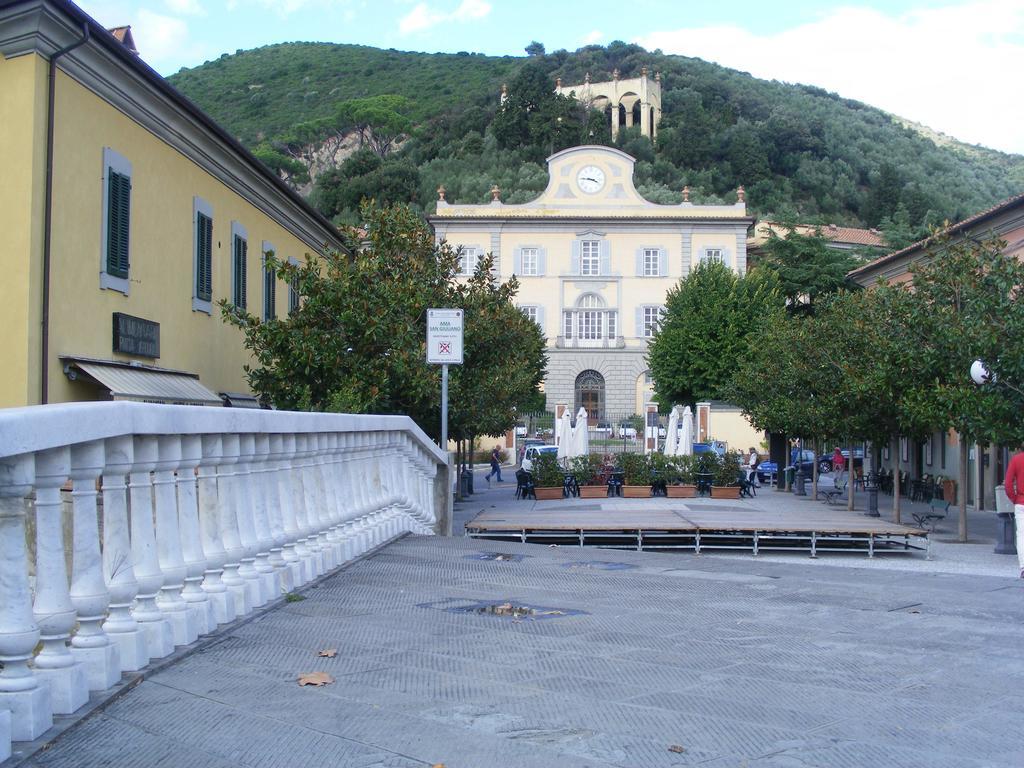 Hotel Casa Marchi à Bagni di Lucca Extérieur photo